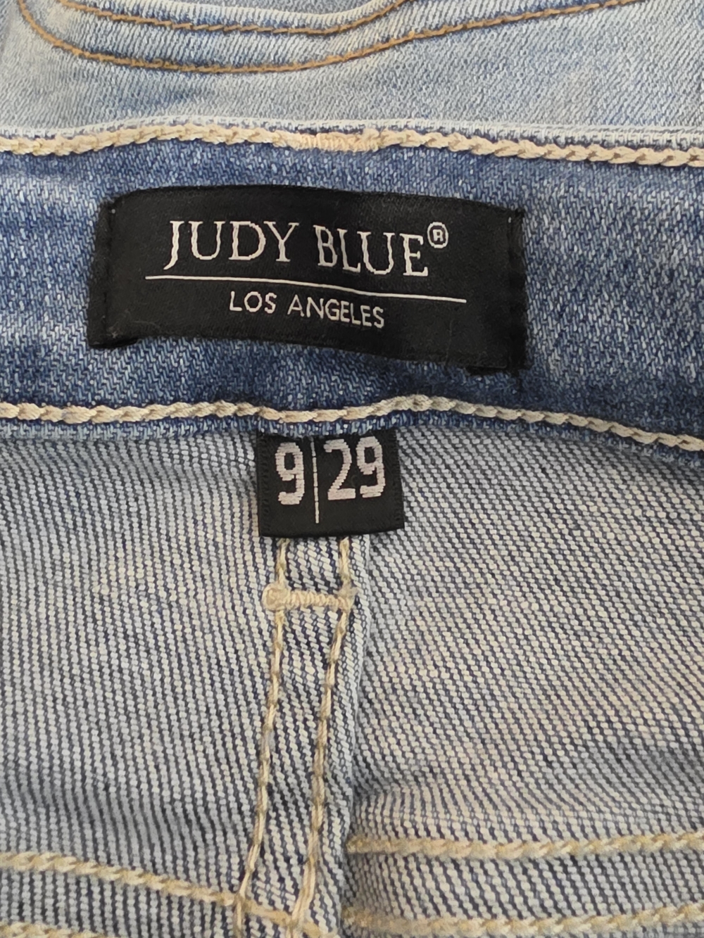 Judy Blue Bleach Splash Shark Bite Skinny Jeans Light Wash Mid Rise Womens 9/29 - Picture 9 of 11